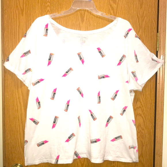 Lane Bryant lipstick t-shirt - Picture 3 of 12
